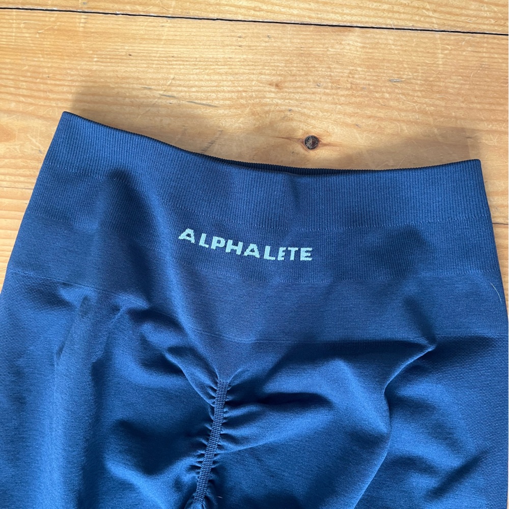 Alphalete scrunch leggings, dark gray/blue, small